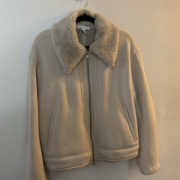 NWOT ATHLETA WESTBOUND SHERPA JACKET - Picture 4 of 16